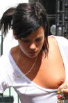 42526_britsitecom_lily_allen_london_home_002_122_450lo.jpg