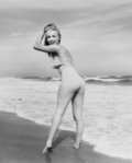 Marilyn-Monroe-Feet-1369480.jpg