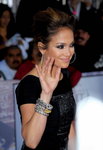 Jennifer-Lopez-dressed-1505031.jpg
