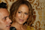 Jennifer-Lopez-dressed-1034517.jpg
