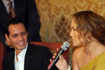 Jennifer-Lopez-dressed-1034501.jpg