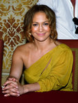 Jennifer-Lopez-dressed-1034502.jpg
