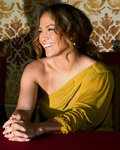Jennifer-Lopez-dressed-1034498.jpg