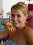 220px_Melissa_joan_hart_portrait.jpg