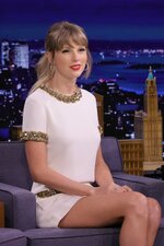 taylor-swift-the-tonight-show-starring-jimmy-fallon-in-new-york-11-11-2021-2.jpg