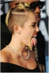 Miley_Cyrus_was_big_on_the_tongue_last_night.jpg